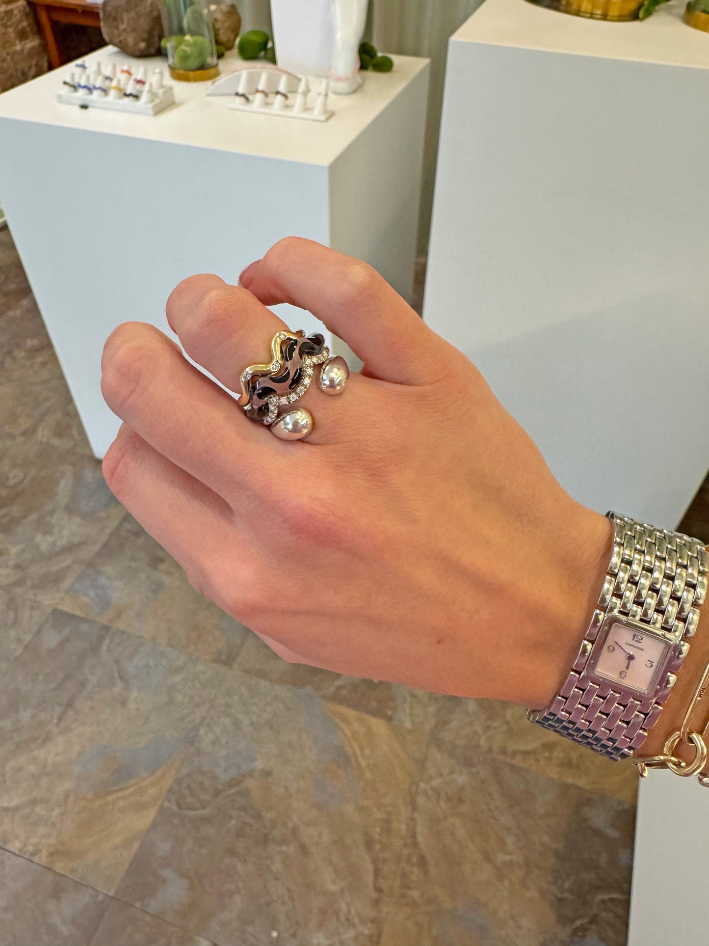 Three Stone Gold Single Wave