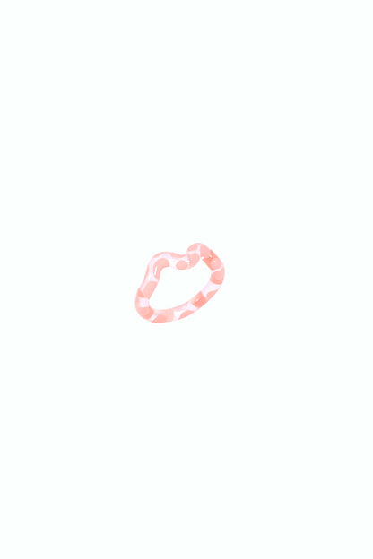 Hint of Grapefruit Single Wave Ring